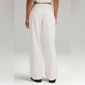 Lululemon Stretch High Rise Pull On Pants Women’s Large Bone Ivory Luxtreme
